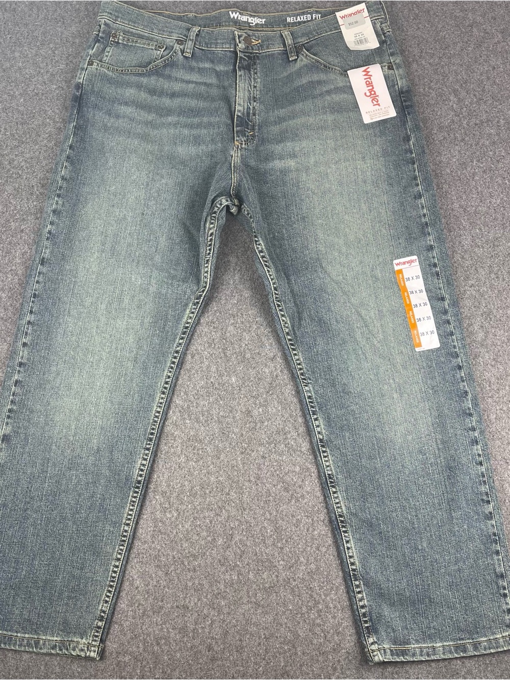 Wrangler Relaxed Fit Straight Leg Jeans Mens 38x30 Classic Cowboy Medium Wash